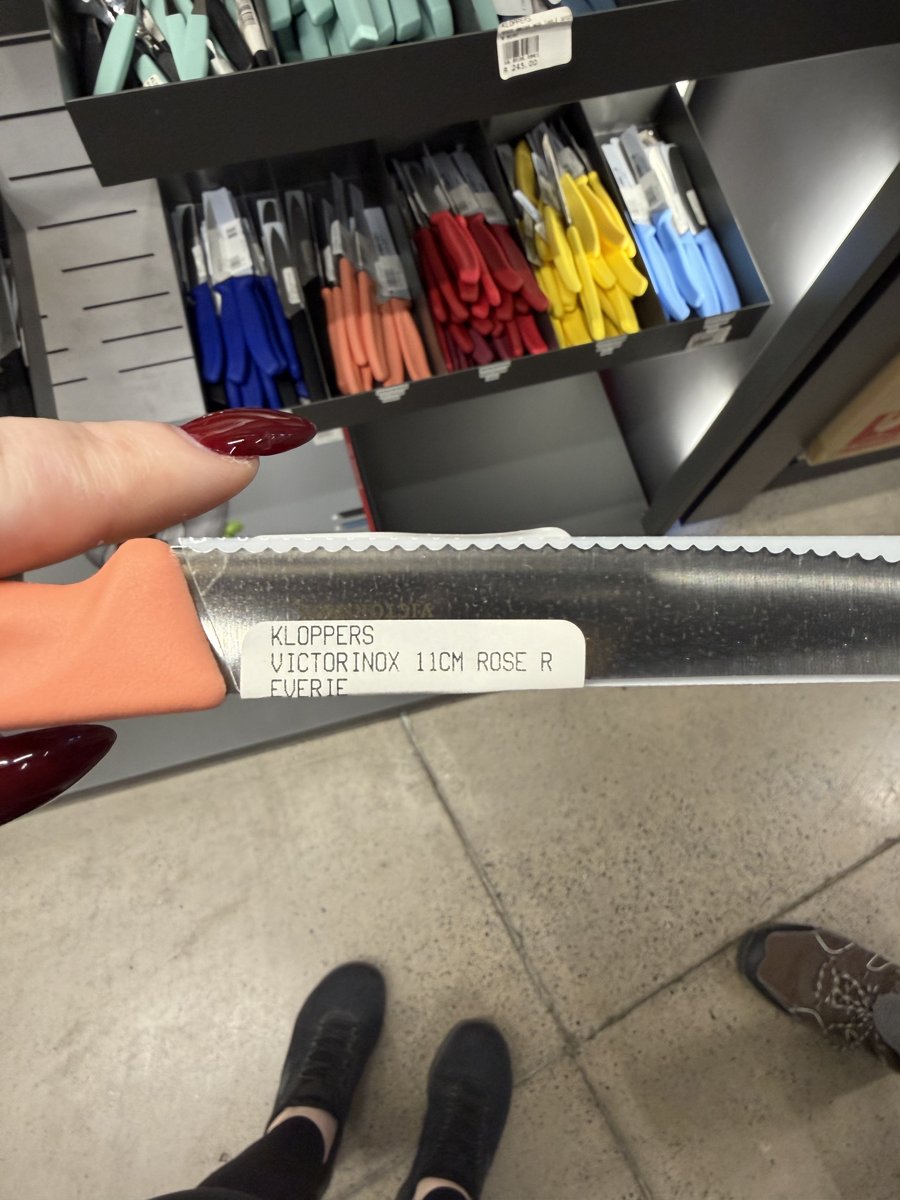 Victorinox 11cm Paring Knife – Rose (VS.7839.E486)